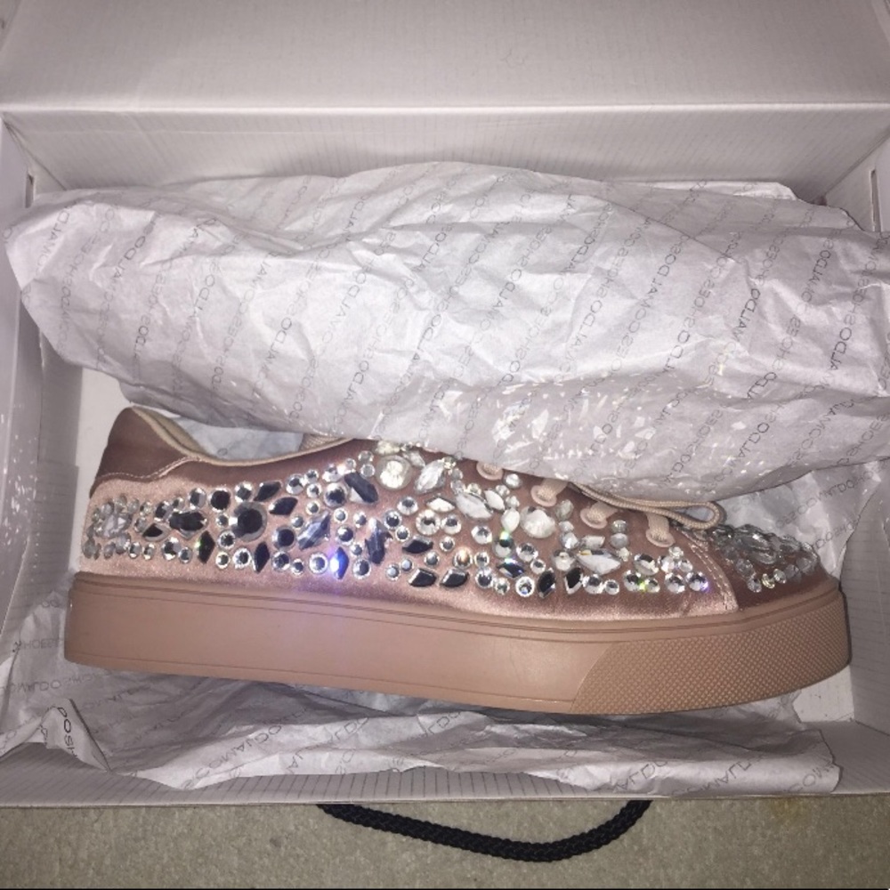 Aldo rhinestone sneakers ✨